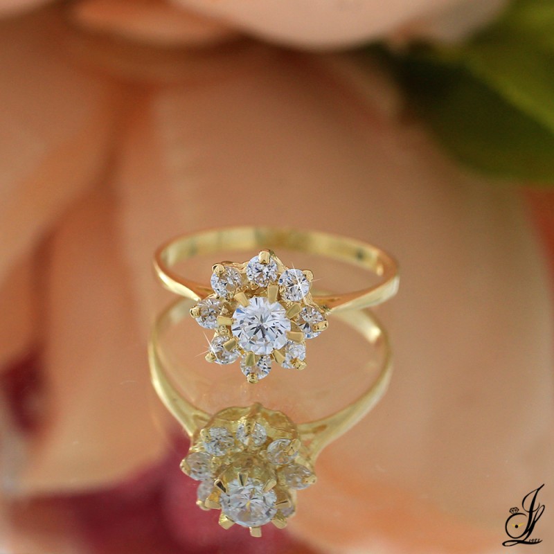 Bague Color Blossom Mini Star, or jaune, onyx et diamant - Joaillerie -  Catégories